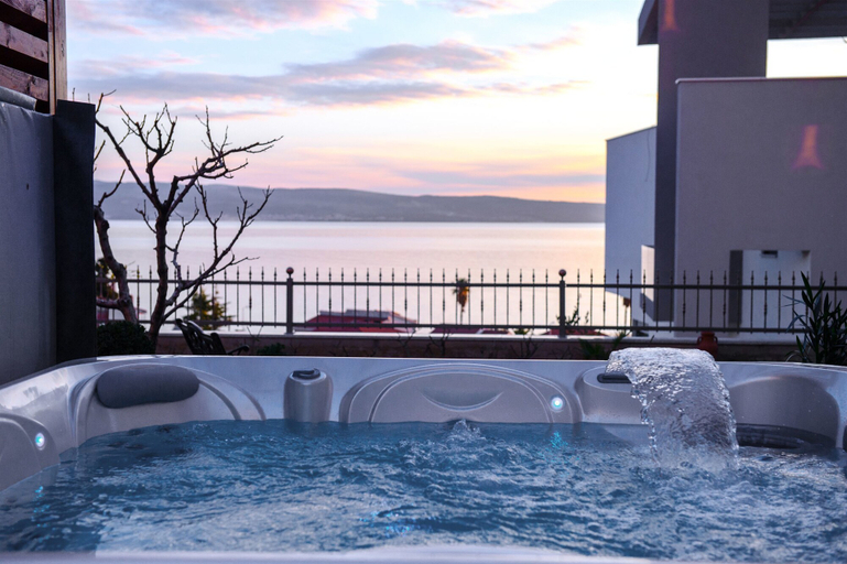 Sport & Beauty 5, Apartment and Rooms Ana, Podstrana