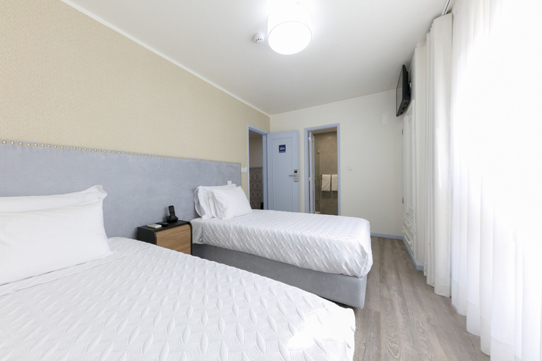 Bedroom 3, D' El Rei B&B, Matosinhos