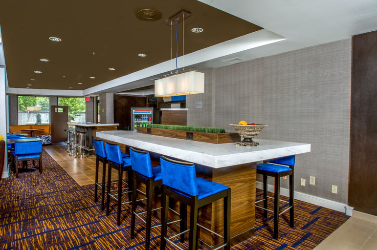 Food & Drinks 4, Courtyard By Marriott Tupelo, Lee