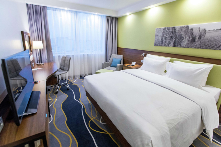 Bedroom 3, Hampton by Hilton Brest, Brest
