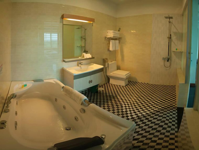 Bathroom 5, Avantgarde Hotel, Johor Bahru