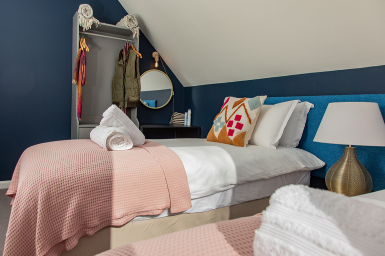 Bedroom 2, Croft 4 - Self- Catering Accommodation, Highland