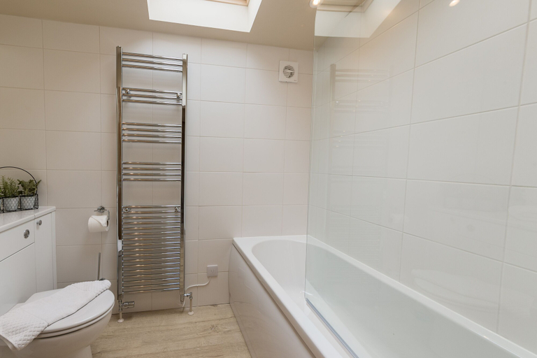 Bathroom 3, Balloch Park, Perthshire and Kinross