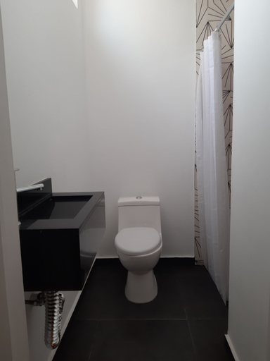 Bathroom 5, Suites Alcazar, Mexico City