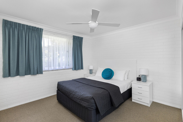 Bedroom 3, Seaside Holiday Resort Fingal Bay, Port Stephens