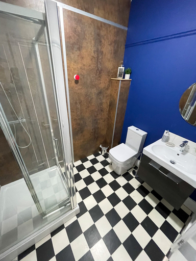 Bathroom 3, The Bank Hotel & Bistro, East Sussex