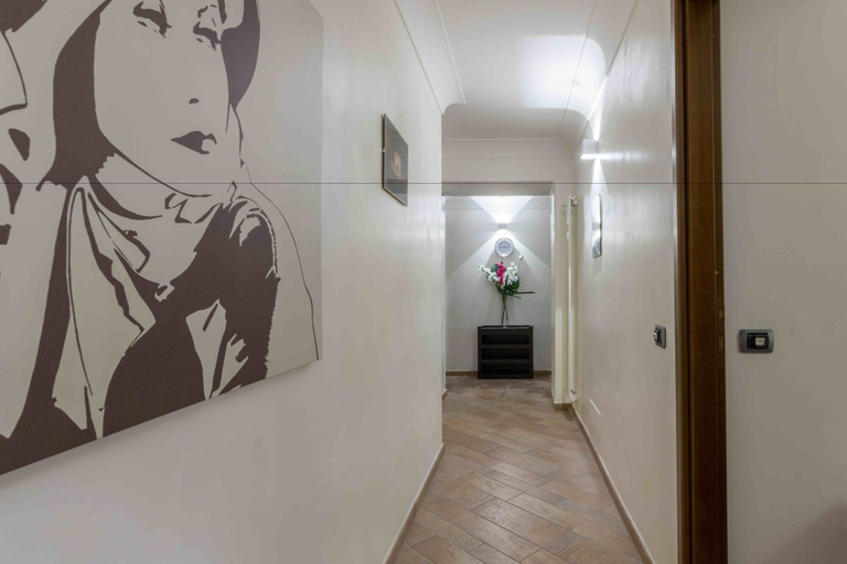 Others 5, Tridente Rooms, Rome
