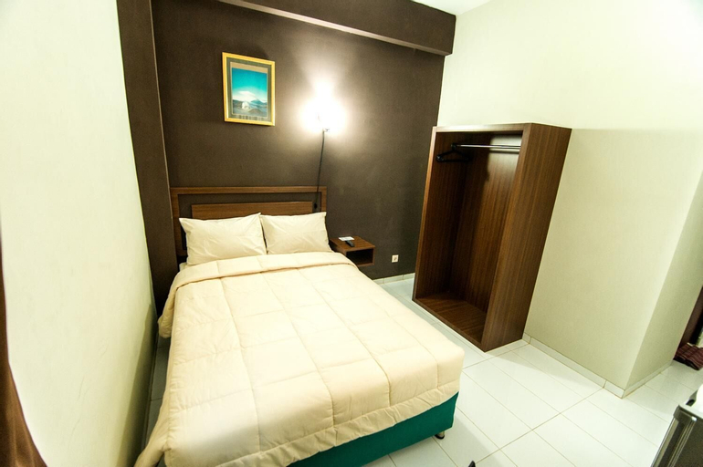 Bedroom 21