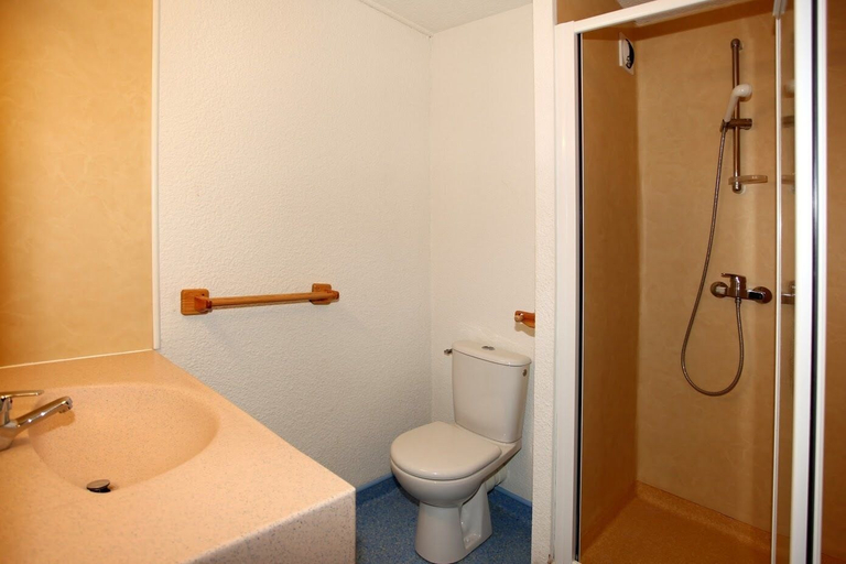 Bathroom, Odésia Vacances Village les Karellis, Savoie