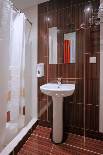 Bathroom 3, City hotel, Novosibirskiy rayon