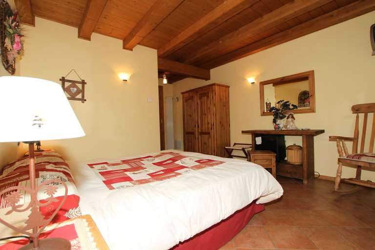 Bedroom 3, Hotel L'Espoir, Aosta