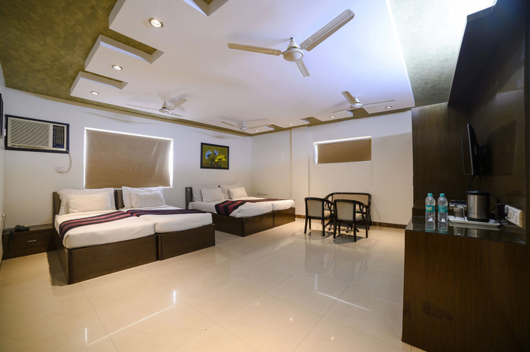 Bedroom 3, Hotel Karan Vilas, Agra
