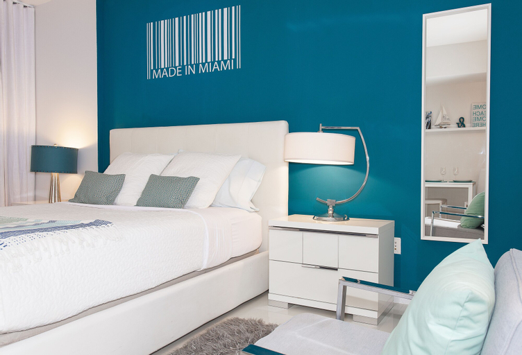 Bedroom 30