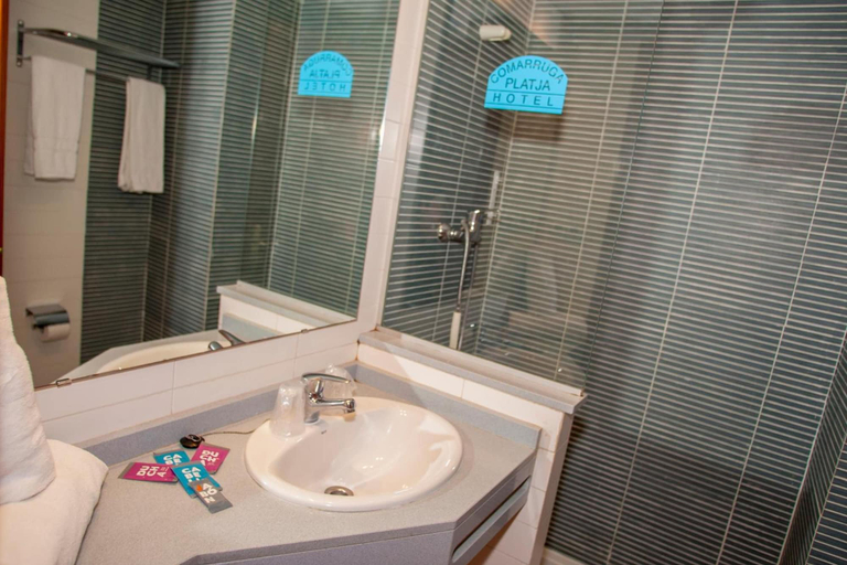 Bathroom 5, Hotel Comarruga Platja, Tarragona