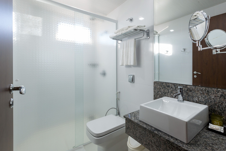 Bathroom 4, Luz Hotel by Castelo Itaipava, Foz do Iguaçu