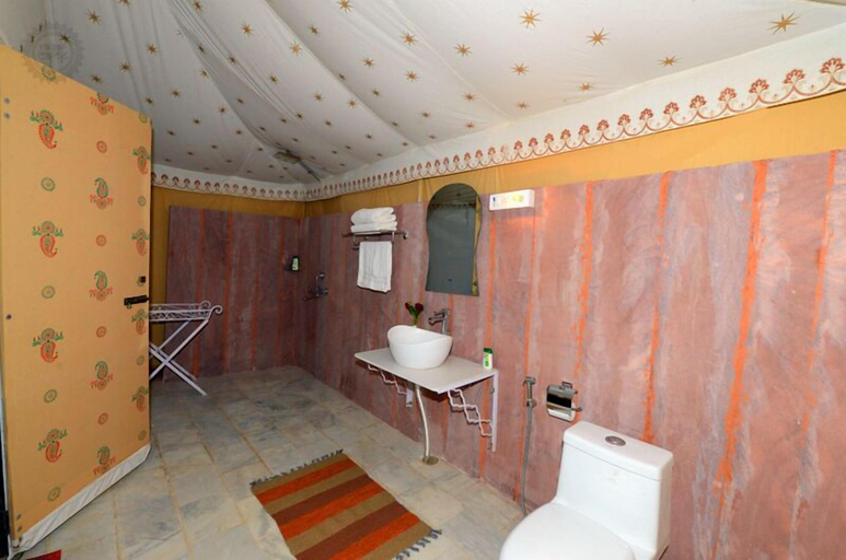 Bathroom, Raisar Camp, Bikaner