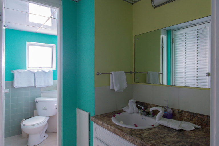 Bathroom 3, Montego Bay Club Apartments