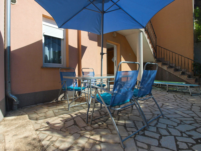 Others 4, Apartment 1638, Medulin