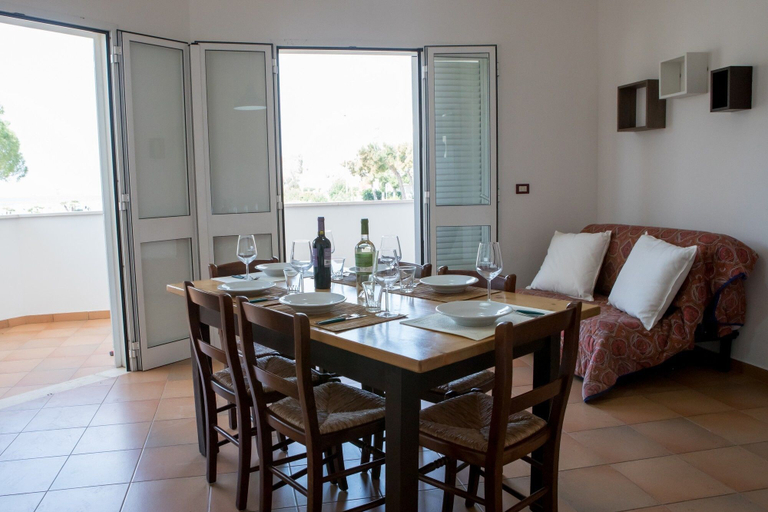 In-room dining 5, Lungomare Apartaments, Lecce