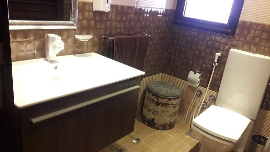 Bathroom 4, North Coast Marassi Villa V72 with Pool, El Alamein