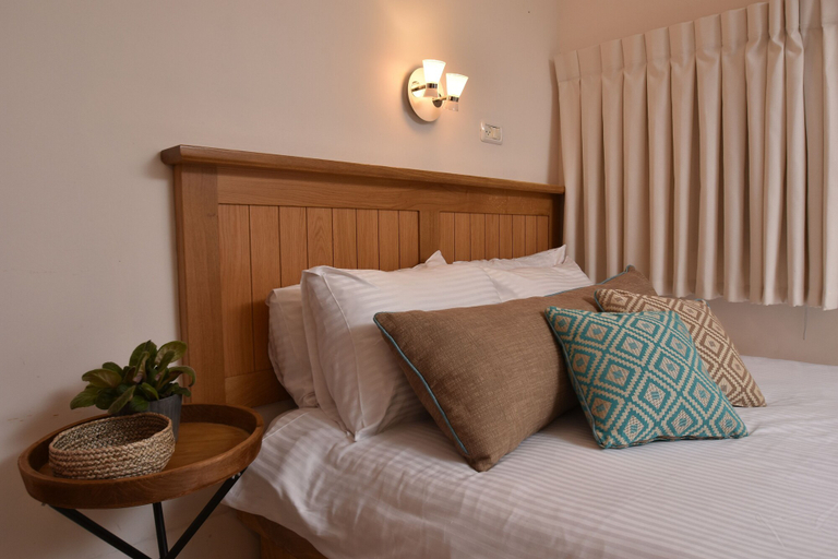Bedroom 2, Accommodation Units The Mansion Had Nes