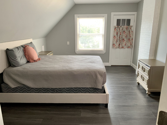 Bedroom 25