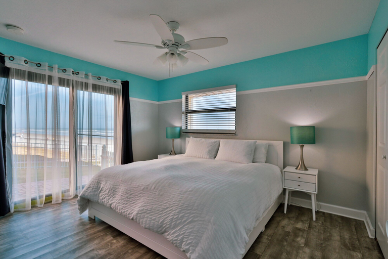 Bedroom 2, Coastal Waters Inn, Volusia
