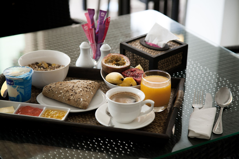 Food & Drinks 5, BE Baan Paradise Hotel, Phuket Island