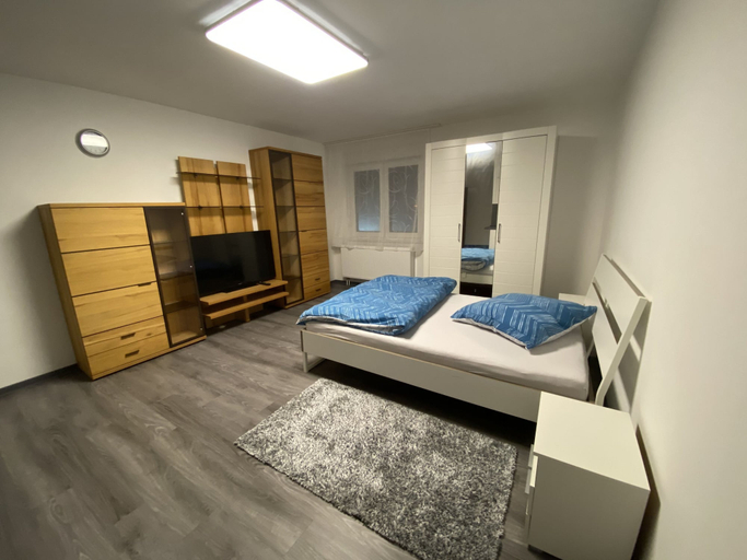 Bedroom 2, Pension Neon, Mannheim