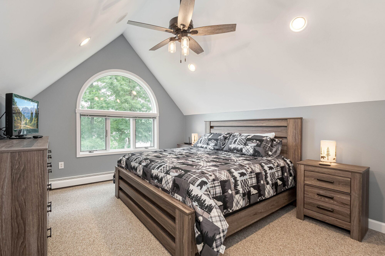 Bedroom 3, Stoney Point, Garrett