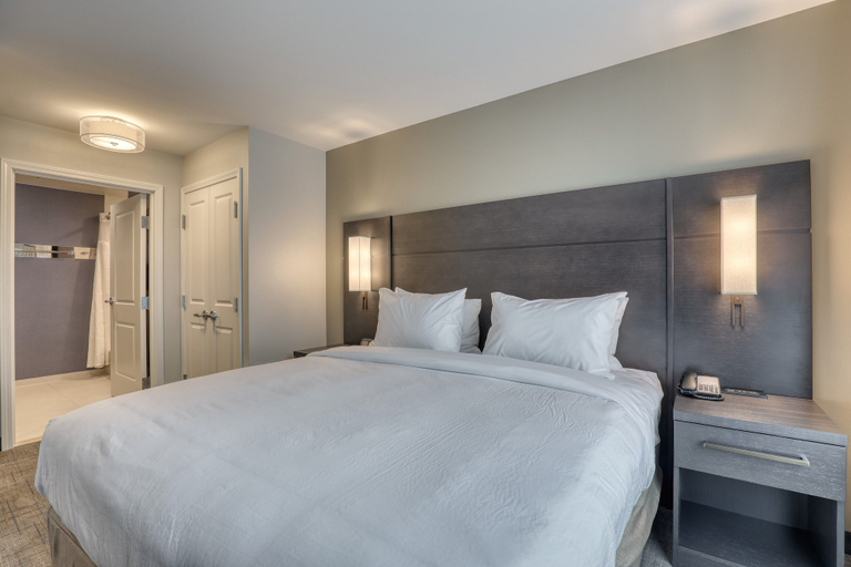 Bedroom 4, Residence Inn by Marriott Providence Lincoln, Providence