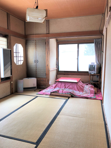 Bedroom 3, Uotoshi Ryokan, Yamanouchi