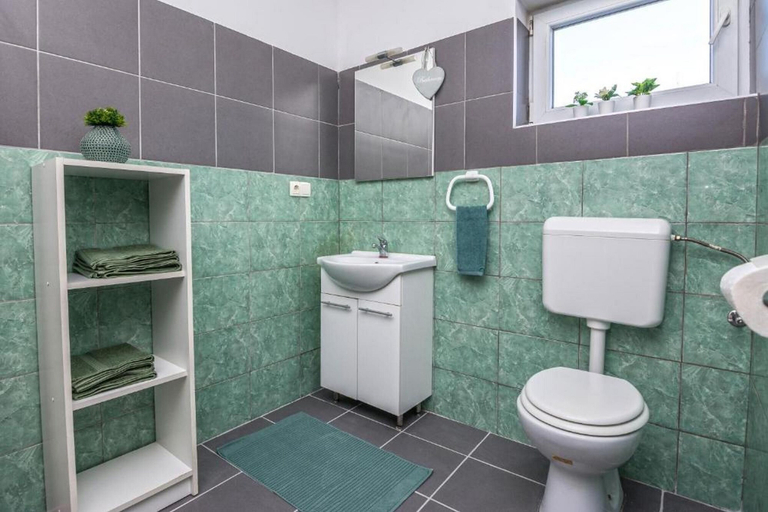 Bathroom 3, House Villa Maar, Nin