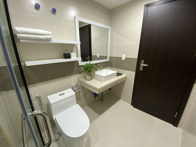Bathroom 3, The Nova Hotel & Apartment, Ngô Quyền