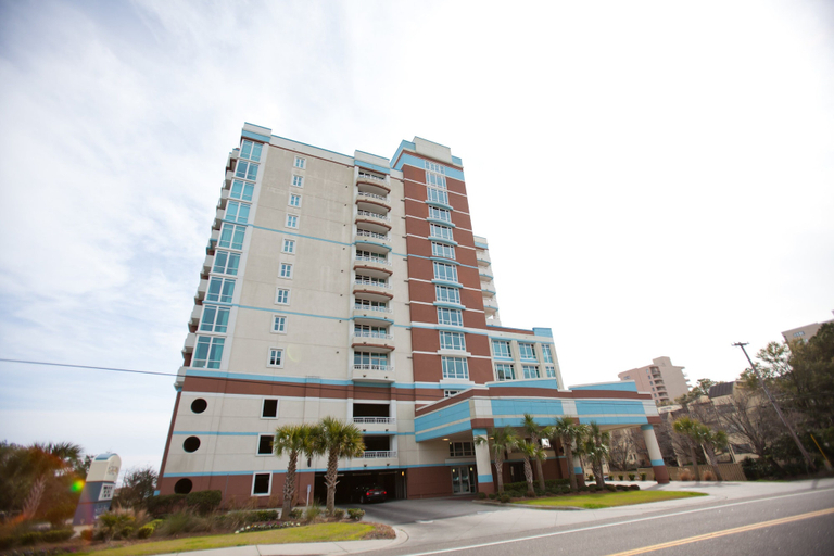 Exterior & Views 1, Horizon at 77th, Horry