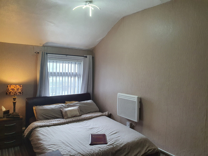 Bedroom 2, Newholme Hotel, Blackpool