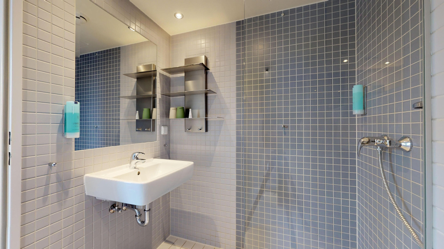 Bathroom 4, BIENDO Hotel Chemnitz, Chemnitz