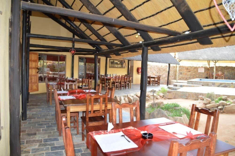 Food & Drinks 4, Oppi-Koppi Restcamp, Kamanjab