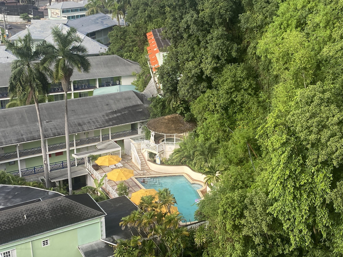Exterior & Views, Montego Bay Club Apartments