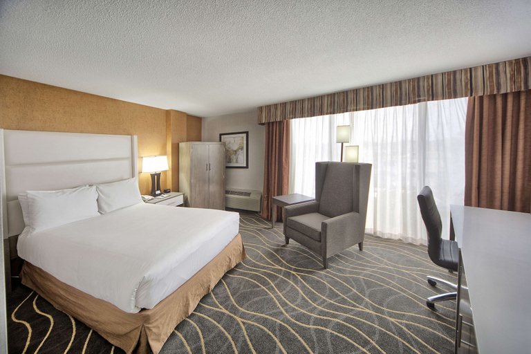Bedroom 3, DoubleTree by Hilton Hotel Portland, Cumberland