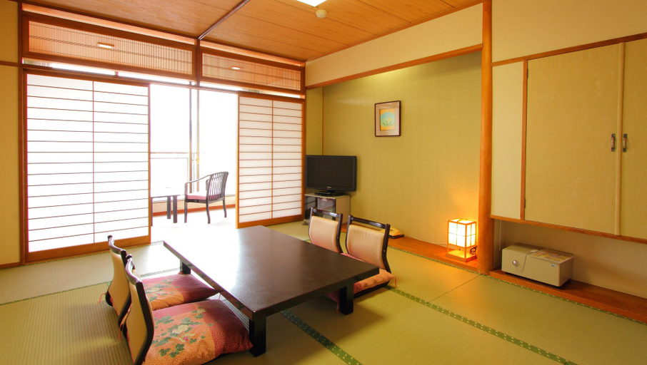 Others 2, Hotel Hana Isawa, Fuefuki
