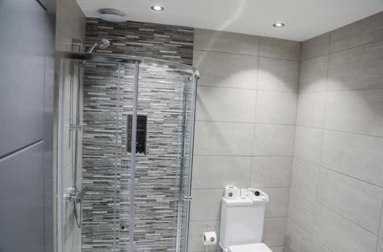 Bathroom, Kensington House Aparthotel, Newcastle upon Tyne