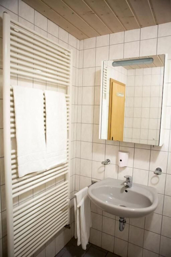 Bathroom, Bed & Breakfast Jungholz, Reutte