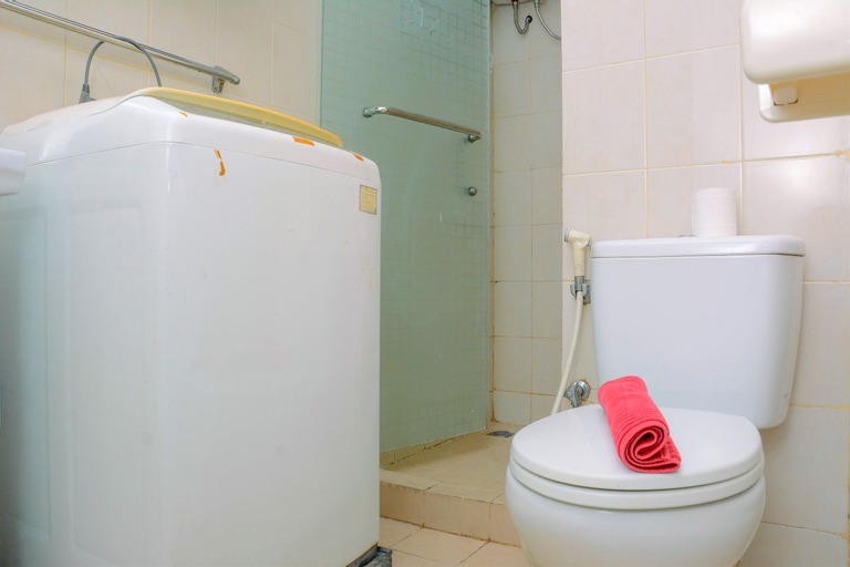Bedroom 4, 2BR Apartment at Sudirman Park near Business District By Travelio, Central Jakarta