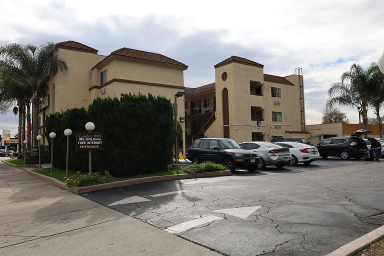 Exterior & Views 2, Lambert Inn, Los Angeles