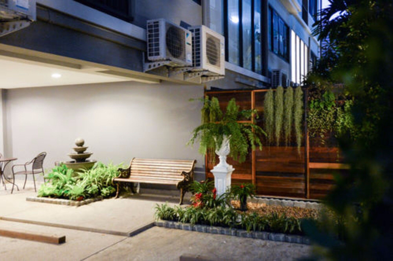 Exterior & Views 2, The Pad Silom Serviced Apartment, Bang Rak