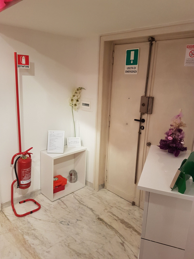 Others 5, Chain Vatican Suites, Rome