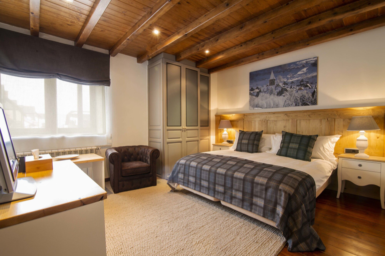 Bedroom 3, Eira Ski Lodge, Lleida