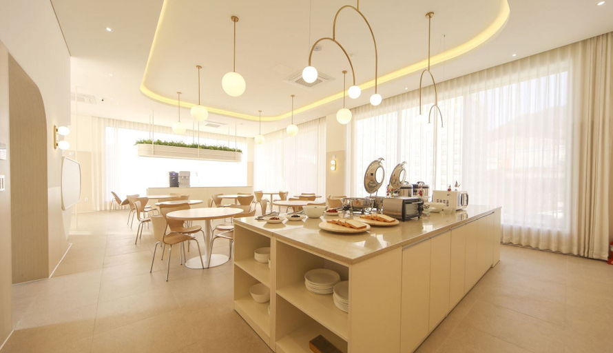 Food & Drinks 5, Hermon Hotel Gangseo, Gimhae