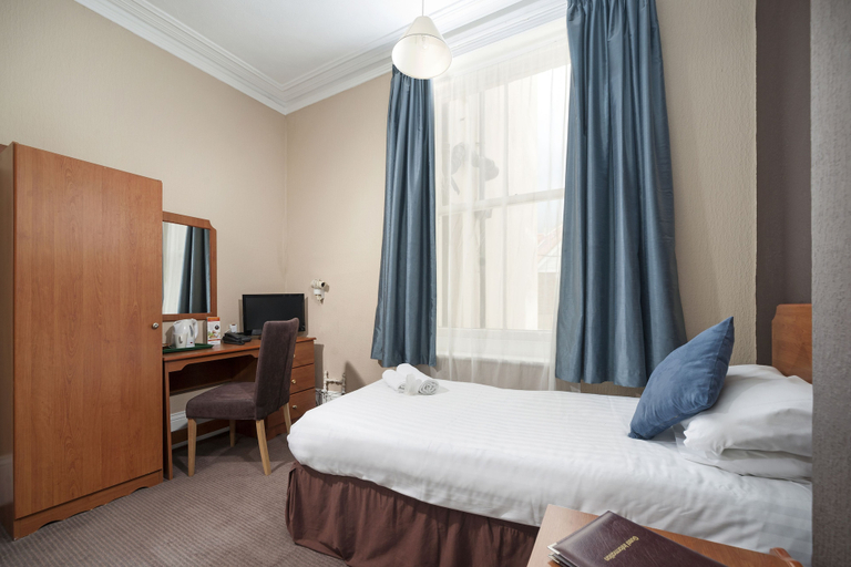 Bedroom 3, Highland Hotel, Highland